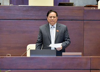 Thủ tướng Chính phủ giải đáp trước Quốc hội về công tác điều hành giá và bảo đảm nguồn cung xăng dầu