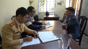 Thừa Thiên Huế: Triệu tập nam thanh niên gây tai nạn liên hoàn rồi bỏ trốn