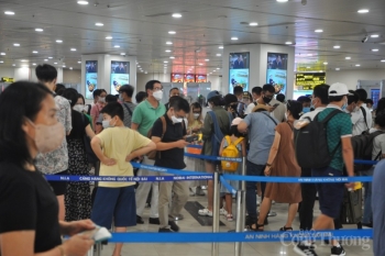 Những lưu ý đi máy bay, tàu hỏa dịp Tết Nguyên đán 2023