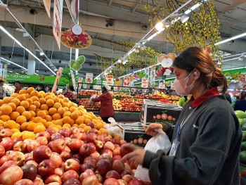 Hà Nội: Tổng mức bán lẻ hàng hóa và doanh thu dịch vụ tháng 1 tăng 18%