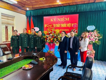 Nhiệt điện Phả Lại chúc mừng các y bác sĩ nhân ngày Thầy thuốc Việt Nam