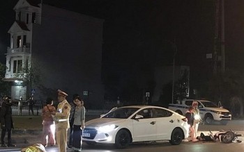 Hải Dương: Xe máy kẹp 3 tông trọng thương cảnh sát giao thông