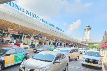 TP. Hồ Chí Minh: Sở Giao thông vận tải lên tiếng việc tăng phí taxi vào sân bay Tân Sơn Nhất