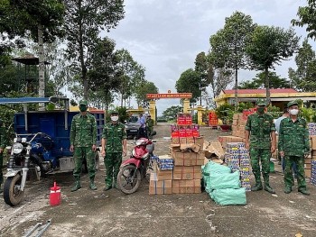 Ban Chỉ đạo 389 quốc gia: Khen thưởng 3 tập thể, 6 cá nhân có thành tích chống buôn lậu