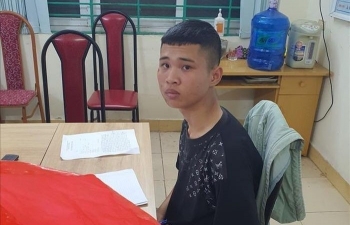 Hòa Bình: Bắt giữ đối tượng vận chuyển thuê hơn 3 bánh heroin và gần 2.000gram Ketamine dạng 'đá'