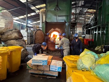 TP. Hồ Chí Minh tiêu hủy thực phẩm bổ sung có dinh dưỡng không phù hợp