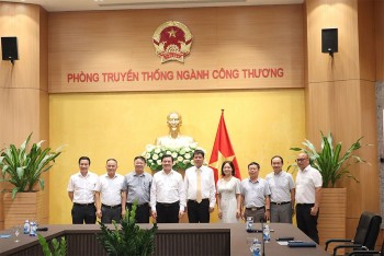 Bộ Công Thương công bố một số Quyết định về nhân sự