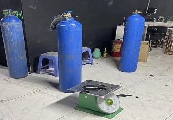 Liên tiếp phát hiện cơ sở kinh doanh “bóng cười” trên địa bàn TP Hà Nội
