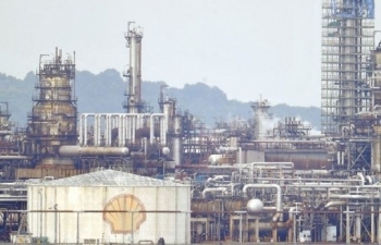 Sinopec đang để ý đến nhà máy lọc dầu Bukom của Shell ở Singapore