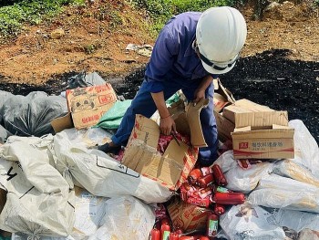 Điểm tin Chống buôn lậu ngày 9/9: Tiêu hủy hàng không rõ nguồn gốc; thu giữ hàng chục nghìn bánh trung thu