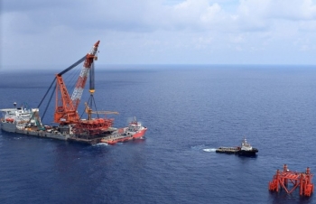 Giá dầu tăng 2% trong tuần