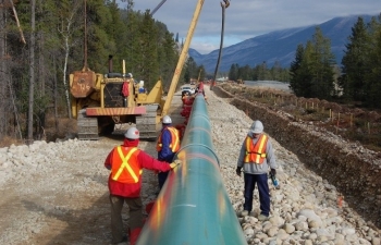 Tiến độ mở rộng đường ống Trans Mountain có thể bị chậm 9 tháng