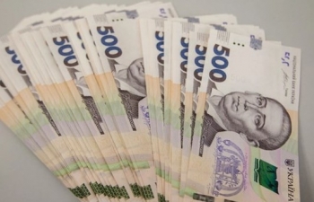 Ukraine cho phép biến động tiền tệ có kiểm soát để thúc đẩy kinh tế