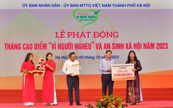 Vietcombank ủng hộ 10 tỷ đồng hưởng ứng Tháng cao điểm “Vì người nghèo