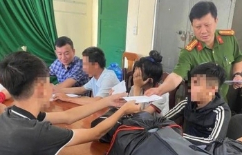 Người bố vượt hơn 1.000 km cứu con gái viết thư cảm ơn Công an Quảng Trị