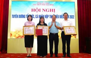 Thái Bình: 32 doanh nghiệp nộp thuế tiêu biểu năm 2022 được tuyên dương