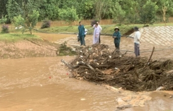 Lâm Đồng: Nước lũ cuốn trôi 4 du khách nước ngoài tại huyện Lạc Dương