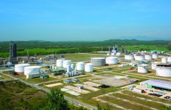 Các nhà máy lọc dầu Mỹ giảm sản lượng trong quý IV, giữ giá xăng ổn định