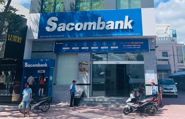 Đề nghị truy tố nhóm cán bộ 'rút ruột' hơn 17 tỷ đồng của ngân hàng