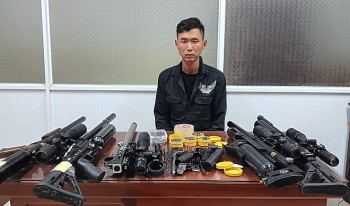 Cần Thơ: Bắt đối tượng cầm đầu đường dây mua bán súng hơi