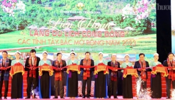 Hòa Bình: Khai mạc Liên hoan Làng du lịch cộng đồng 8 tỉnh Tây Bắc