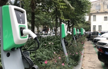 Bộ Công Thương bổ sung giá bán lẻ điện cho trạm sạc xe điện