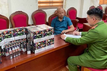 Sơn La: Bắt giữ đối tượng vận chuyển thuê 19.200 sản phẩm thuốc lá điện tử