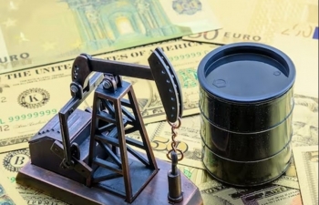 Giá dầu giảm tuần thứ 5 liên tiếp khi cuộc họp OPEC+ lùi lịch