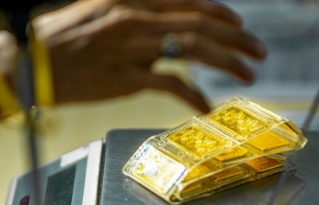 Giá vàng vọt lên đỉnh lịch sử, xu hướng tăng ‘còn lâu mới kết thúc’