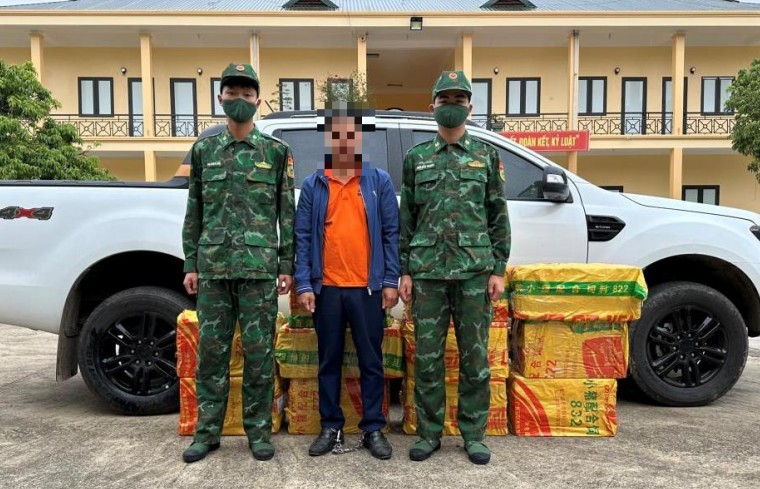 Quảng Ninh: Phát hiện đối tượng vận chuyển trái phép 181kg pháo
