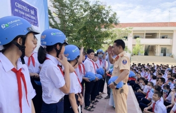 Thủ tướng yêu cầu tăng cường bảo đảm trật tự, an toàn giao thông cho lứa tuổi học sinh