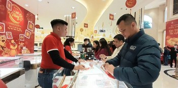 Giá vàng năm 2023 lập đỉnh, loại vàng nào giúp nhà đầu tư sinh lời cao?