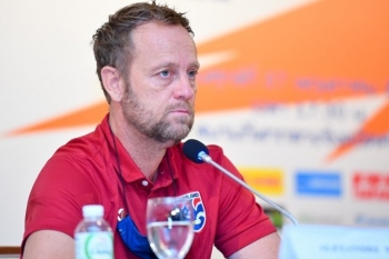 Khi nào huấn luyện viên Polking tiếp quản câu lạc bộ Công an Hà Nội?