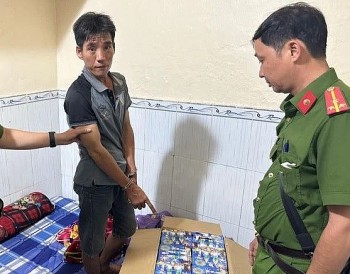Bình Dương: Tạm giữ đối tượng mang xe tải đi 