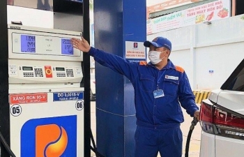 Giá dầu thế giới tiếp tục đà tăng