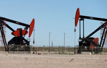 Giá xăng dầu hôm nay ngày 8/1/2024: Giá dầu thế giới nối dài chuỗi tăng