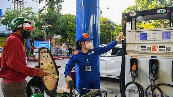 Giá xăng dầu hôm nay ngày 3/4/2024: Giá dầu thế giới tăng mạnh đạt mức cao nhất từ đầu năm đến nay