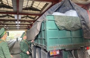 Bảo đảm thông thương biên giới, ngăn chặn các loại tội phạm