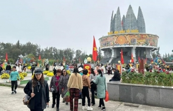 Quảng Ninh: Hơn 50.000 lượt khách du lịch đến Móng Cái trong dịp Tết Nguyên đán