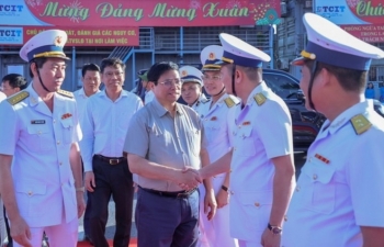 Thủ tướng phát lệnh làm hàng đầu xuân tại cảng quốc tế Tân Cảng - Cái Mép