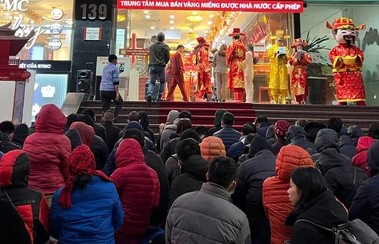 Chuyên gia văn hóa: Nên hiểu đúng về ngày vía Thần Tài, đừng quá 