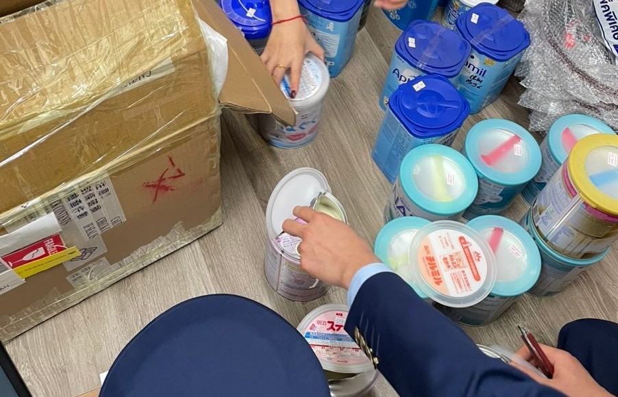 Cao Bằng: Bán sữa nhập lậu trên Facebook, một phụ nữ bị xử phạt 16 triệu đồng