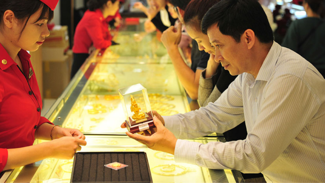 Giá vàng hôm nay “bốc đầu”, vàng nhẫn 999.9 đắt hơn 1,5 triệu đồng so với hôm qua