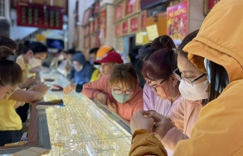 Giá vàng giảm sốc, nhiều nhà đầu tư vàng không kịp trở tay