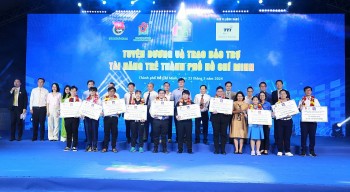 TP. Hồ Chí Minh: Tuyên dương và trao bảo trợ cho 10 tài năng trẻ