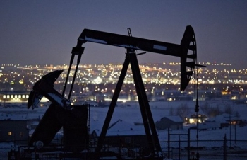 Giá dầu có thể tiếp tục tăng trước các rủi ro nguồn cung