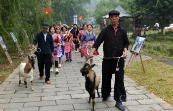 Khám phá “Sắc màu văn hoá các dân tộc Việt Nam” tại Làng Văn hóa