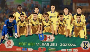 Lịch thi đấu trực tiếp vòng 15 V-League 2023/2024 ngày 4/4: Quảng Nam-HAGL, Bình Dương -Viettel, Khánh Hòa-Hà Tĩnh, CAHN-SLNA, TP.HCM-Hà Nội