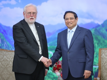 Thủ tướng Phạm Minh Chính tiếp Bộ trưởng Ngoại giao Tòa thánh Vatican