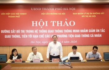 Hà Nội bàn về đường sắt đô thị, mong muốn giảm tải ùn tắc giao thông